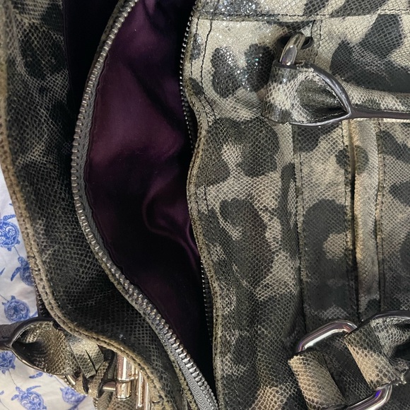 B. Makowsky snake print should style purse - Picture 13 of 16